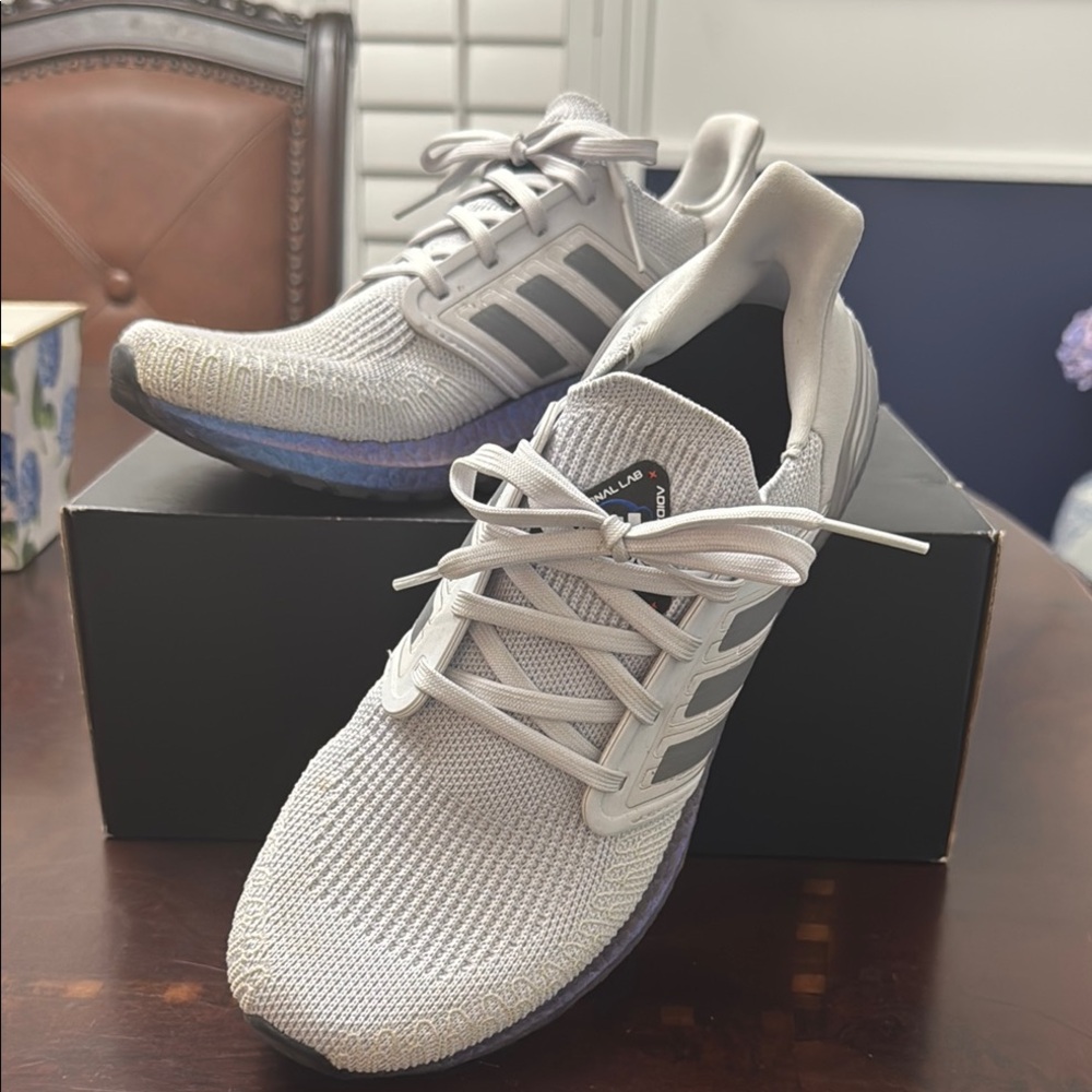 Adidas Gray Athletic Shoes with blue & purple ombré colors. Excellent condition.